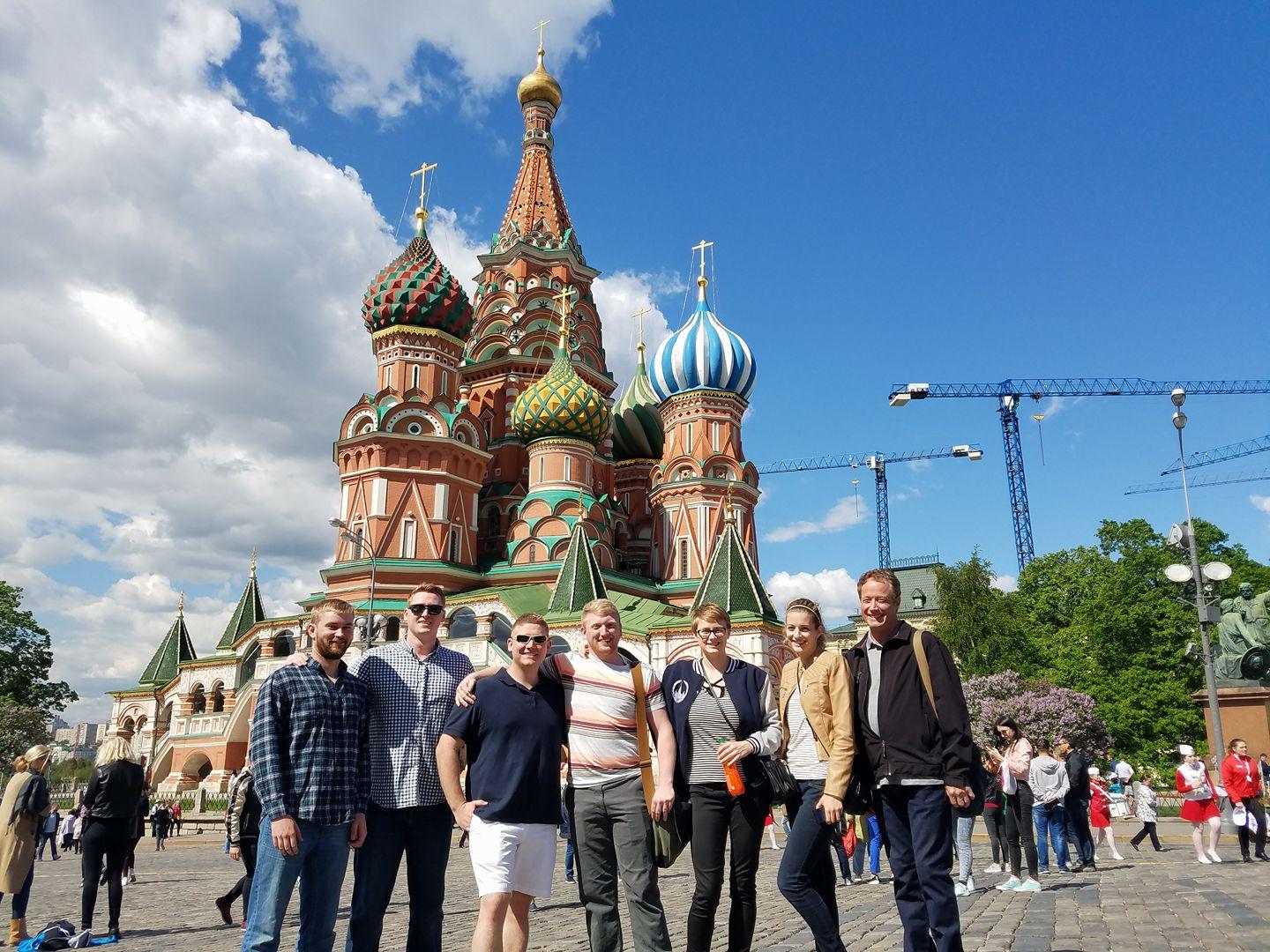 BGSU俄语专业的学生有机会到莫斯科和圣彼得堡留学. Petersburg.
